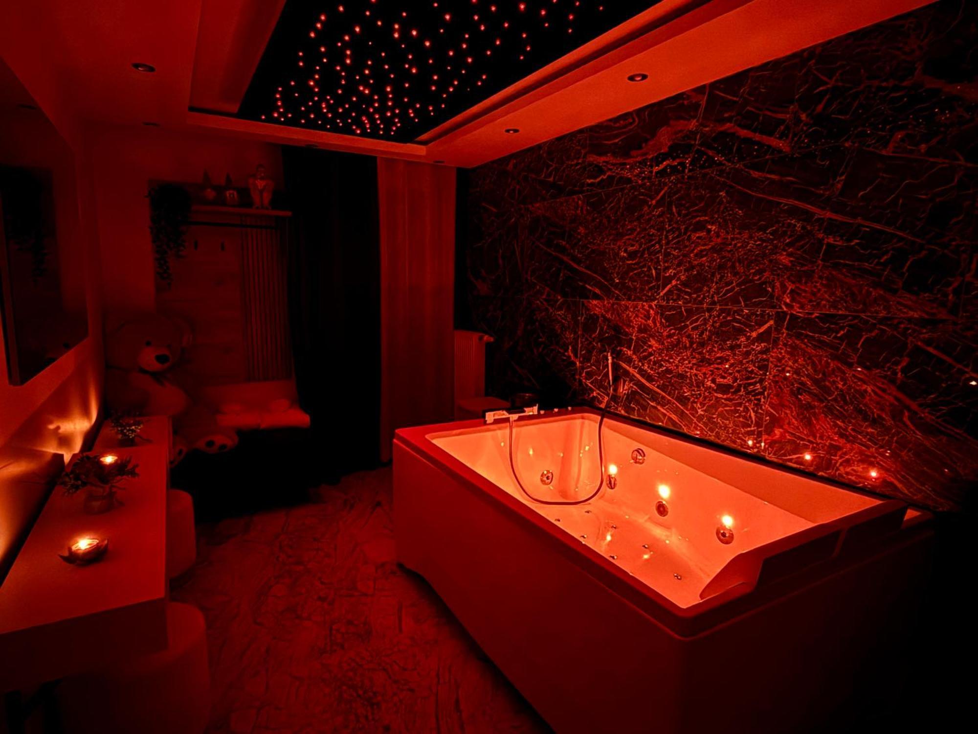 Appartement Neuf Haut Standing - Jacuzzi A Strasbourg Schiltigheim Esterno foto